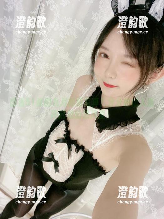 想看51酱的九月制服写真？分分钟陷入循环播放的热风里！