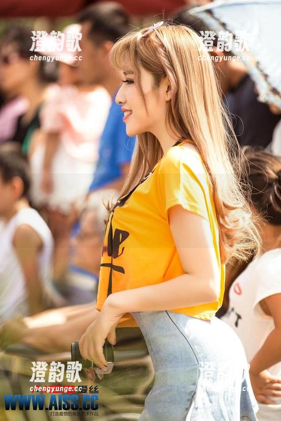 AISS爱丝(黄金版) - 最新！若兮日光浴合集，难道人人都该来一场6400K的洗礼？