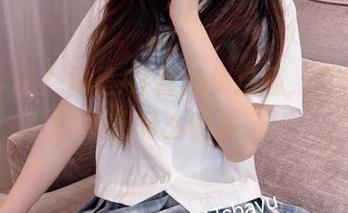 私房作品？那是AT鲨的体操服，真希望不要出什么意外。