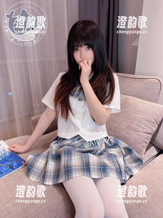 AT鲨 私房作品?那是AT鲨的体操服,真希望不要出什么意外。