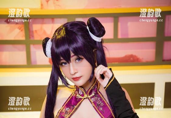 Azami的白丝写真：这才是我心目中的‘白’色经典！