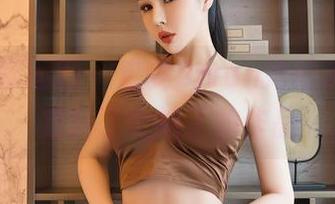 Feilin嗲囡囡 – 史雯Swan她的连体衣，定制了个绝了的作品