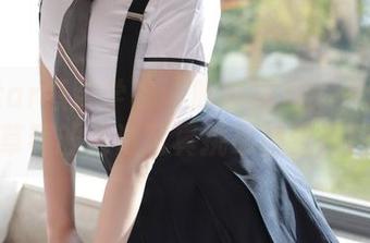 MFStar模范学院 – 眼镜搅局！汐汐爱吃草莓的高清写真挑战视觉极限