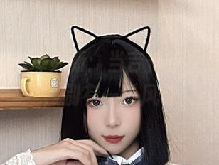 Money冷冷更新：当吉他少女遇上寒风，别有一番风味