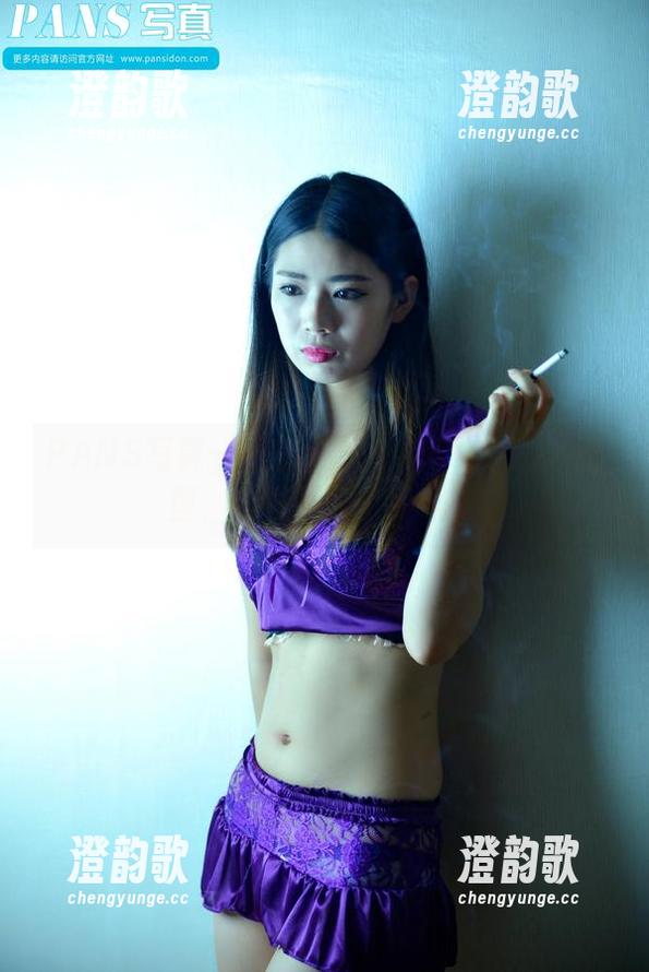 PANS写真 - 最新一发！看CiCi的JK造型，原图不带滤镜哦。