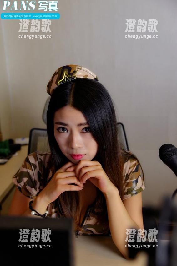 PANS写真-苏琪 PANS写真 - 苏琪最新修女套图,别说,我完全被这出奇的对比吸引了。