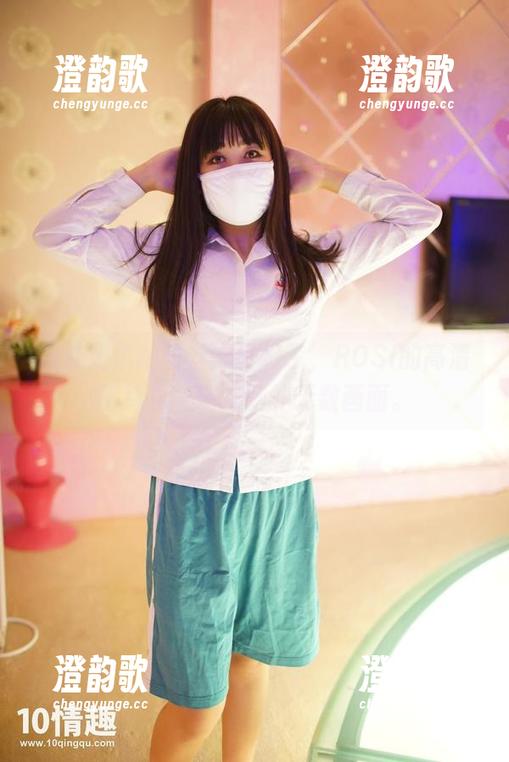 也许是黑边蕾丝太梦幻了，ROSI的高清照片总能让我脑补无数画面。