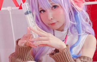 看SayoMomo的作品集，星穹铁道大黑塔，居然让我想起小时候的列车梦，原图成了关键。