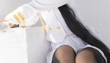 唉，看了Tomiko(とみこ)的少女写真，图册里的忧伤又可爱