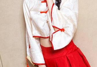 TouTiao头条女神 – 曲佑熙的新作品，白衣之下有多少小心思？关注更新不得不看！