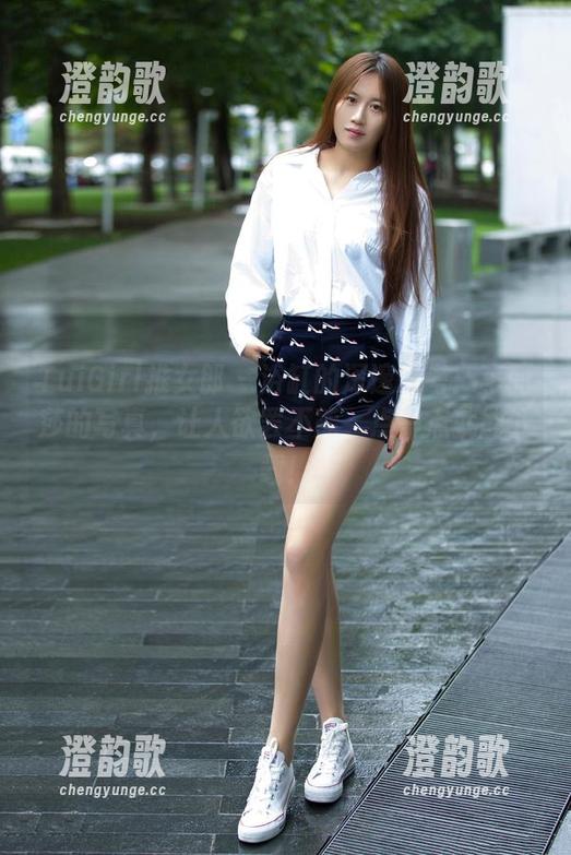 TuiGirl推女郎 - 浴缸的深邃思考：李丽莎的写真，让人欲罢不能，点一点就能下载！