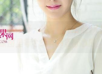 UGirls尤果网 – 揭开白熙萌的JK魅惑，原图里每个细节都直击心房。