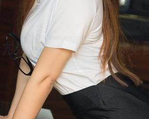 UGirls尤果网 – 顾欣怡：让你免费的粉色梦游合集！