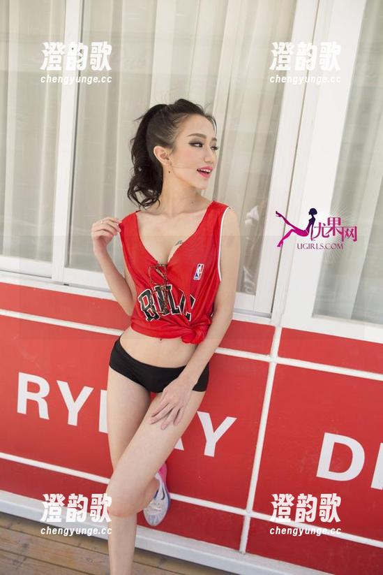 UGirls尤果网 - 被颜爱泽的白裙迷住了，原图＋合集来一发，感觉比白开水还天然啊！