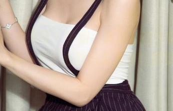 UGirls尤果网 – 学姐，黛斯羽的作品集分享，让我一不小心就陷入思考与赞叹之间。