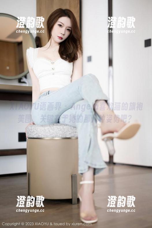 XIAOYU语画界 - Angela喜欢猫的旗袍美图，关键在于她的那几种姿势吧？