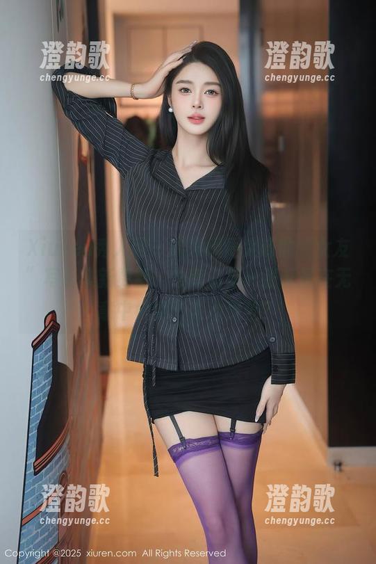 Xiuren秀人网 - 刚发现周大萌的“女友”写真集新更新，难道说每一张都是在无意中戳到了内心深处？