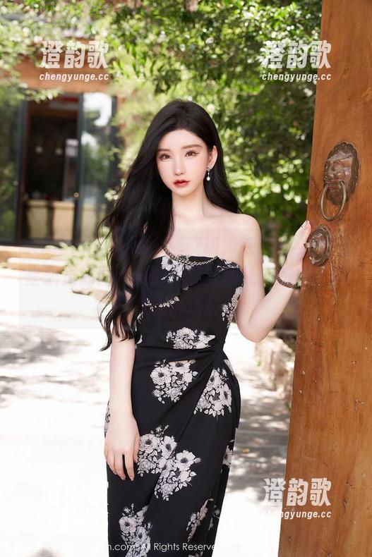 Xiuren秀人网-唐安琪 Xiuren秀人网 - 唐安琪,在线奉上办公室职员原图,真的,这衣服让我想起了前几天那场会。