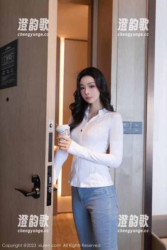 Xiuren秀人网 - 大胆预告！柚子178推出的礼服图册，免费且让人陷入遐想...