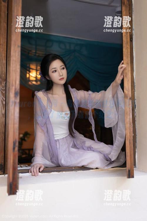 Xiuren秀人网 - 高清观看燕甘甘礼服秀，别忘了默默下载留个纪念～