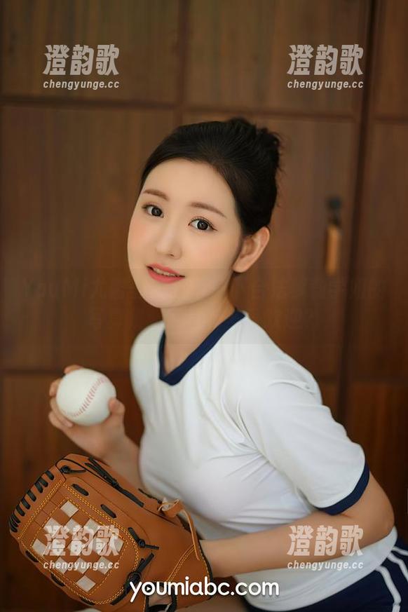 YouMi尤蜜荟 - 分享一下合法萝莉学姐的写真集：究竟有多受欢迎？