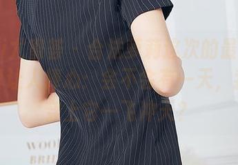 YouMi尤蜜荟 – 合法萝莉这次的最新婚纱作品真让人捧心：会不会有一天，我也能穿上它一飞冲天？
