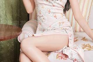 YouMi尤蜜荟 – 空姐与合法萝莉：图库里藏着的小秘密透着淡淡的挑逗。