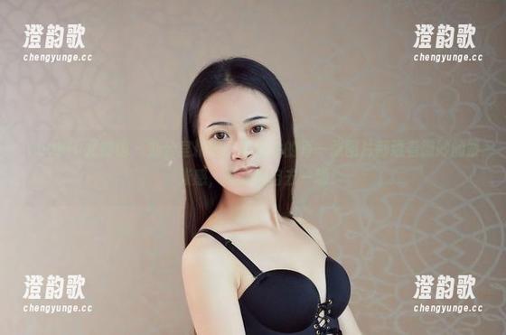 YouWu尤物馆 - 办公室精选：安娜金的每一张图片都透着微妙的紧张感，真想亲自去一趟