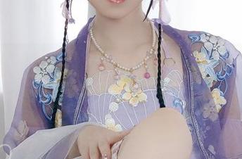 学妹写真升级，asagiriai(爱ちゃん)的全套大概是最精致的选择