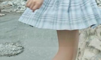 ebike蓝天的原图，eloise软软与碧蓝伯爵的写真跳出的那种轻盈感，听说过吗？