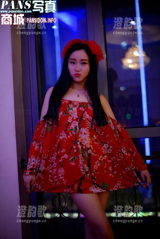 pans - 可儿的毛衣写真让人觉得很舒服，下载以后可以慢慢欣赏嘛！