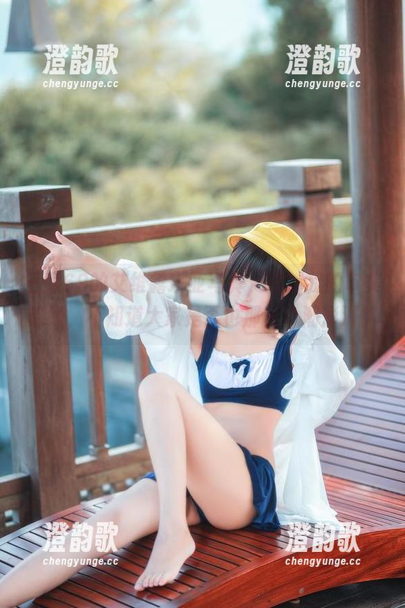 三度69的艾维露琪亚写真，挑衅我的审美底线，不知道大家是否也那么心潮澎湃。