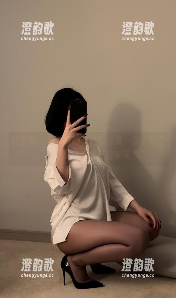 微密圈 - 这波高跟鞋私房合集，保守的二舅妈又在挑战我的审美