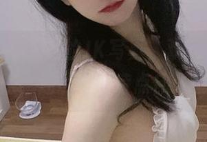看了“倦倦喵”的JK写真，双手捂脸，哎呀咯，还能再期待点什么嘛？