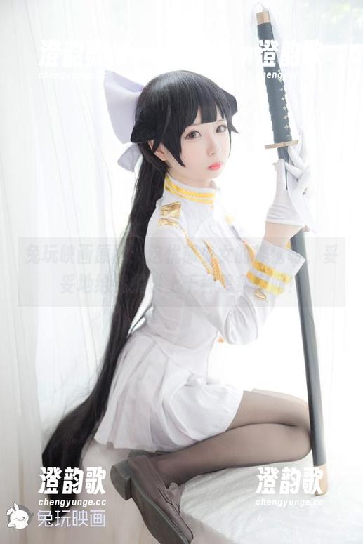 兔玩映画原图：这忧郁少女的神情呀，妥妥地给我提供上千种想象空间！