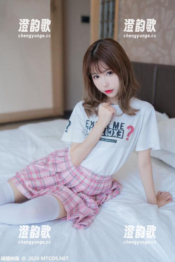 喵糖映画女仆女友新作品分享，话说，是选择让她带我做饭还是陪我看剧呢？
