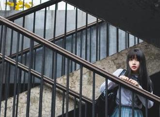 看完嘎潼姐姐的写真，图库你可别想停下来