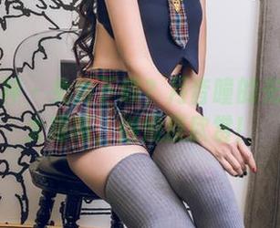 头条女神 – 免费下载？月音瞳的光华依然太耀眼，得慢慢欣赏！