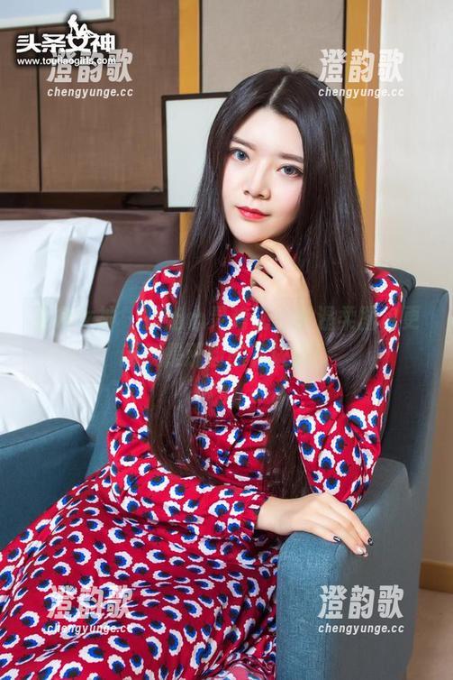 头条女神 - 挤出心灵鸡汤，李温柔图包更新就是涨粉的秘诀啊！