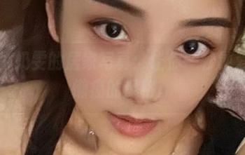 微密圈 – 奶雯的居家写真：让你一秒钟爱上这个懒癌的风格。