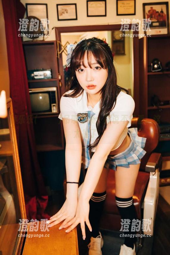 孙乐乐(손예은)吊带合集：别说不想看，这太扯了