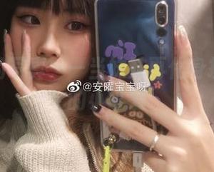 安曜曜的写真——当妹妹再化身摄像头前的小可爱