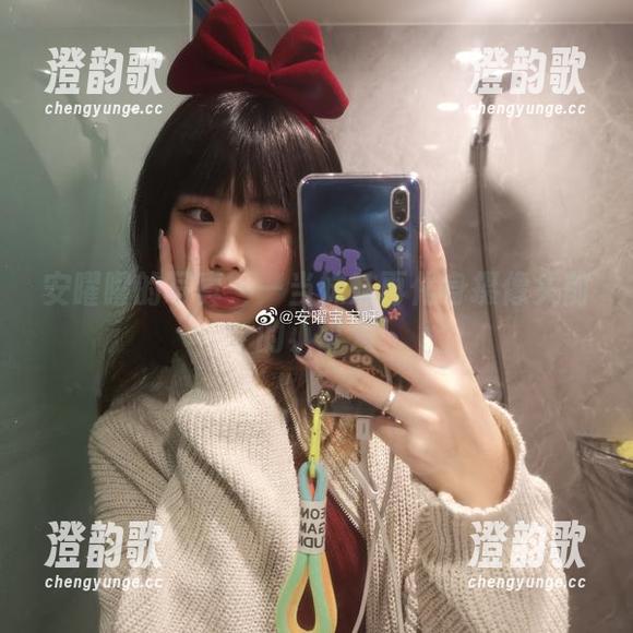安曜曜的写真——当妹妹再化身摄像头前的小可爱