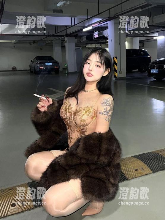 微密圈 - 油亮摄影精选：小优优子把光放在了显微镜下，结果竟然是！