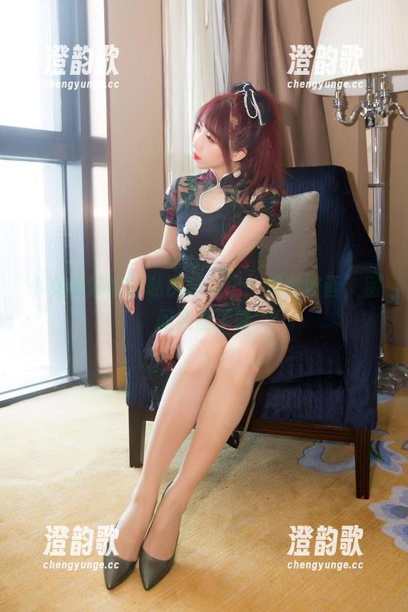 小女巫露娜的私房奇遇记：烟影如画，别问我画了啥