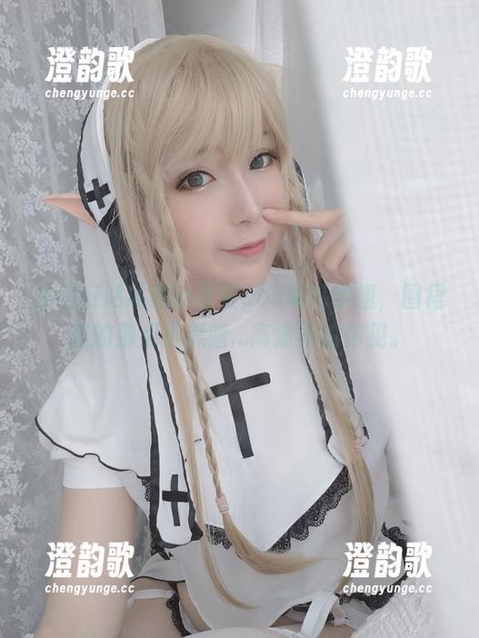 小容仔咕咕咕w正经cos毒岛学姐，围裙里的那点小黑暗...高清不怕你见。