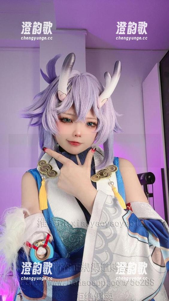 小瑶幺幺的透明比基尼作品，有种奇妙的吸引力，免费参观哦！