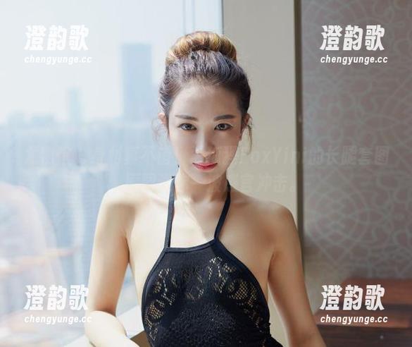 尤物馆 - 身材真不错！孟狐狸FoxYini的长腿套图，原图送你一波感官冲击。