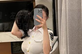 微密圈 – 左公子666的比基尼图包更新，短短几秒我已经翻到三十多遍，沙滩是我最好的朋友。