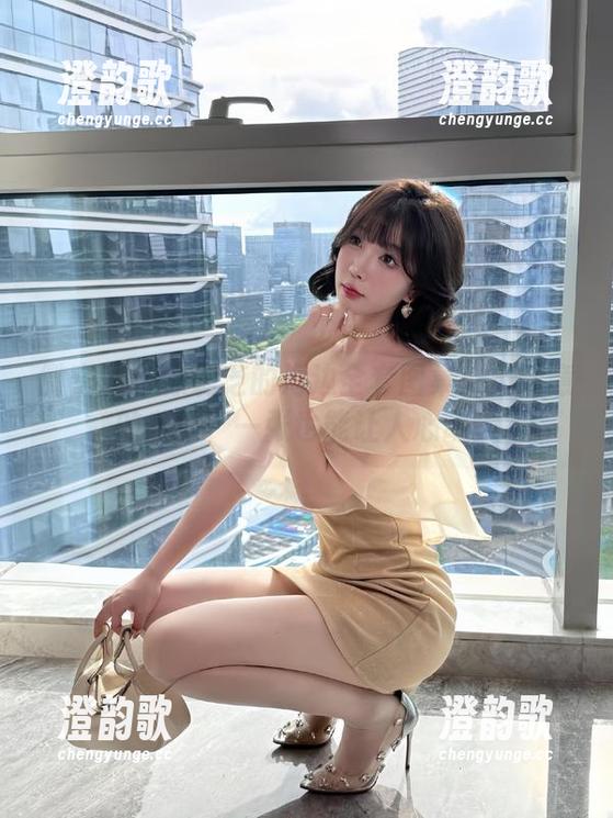 微密圈 - 徐莉芝的海边全套图集：不经意的美好，一张也能让人心动。